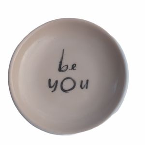 Ceramic Off-white Jewelry Dish "Fringe"